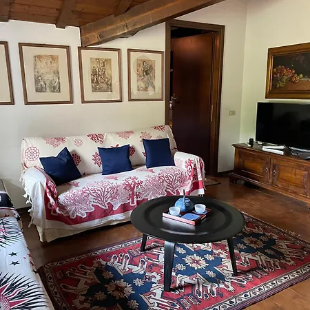 Beautiful Flat With View And Access To The *
