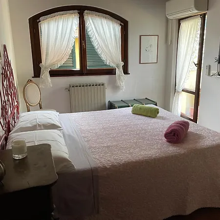 Beautiful Flat With View And Access To The Apartment *